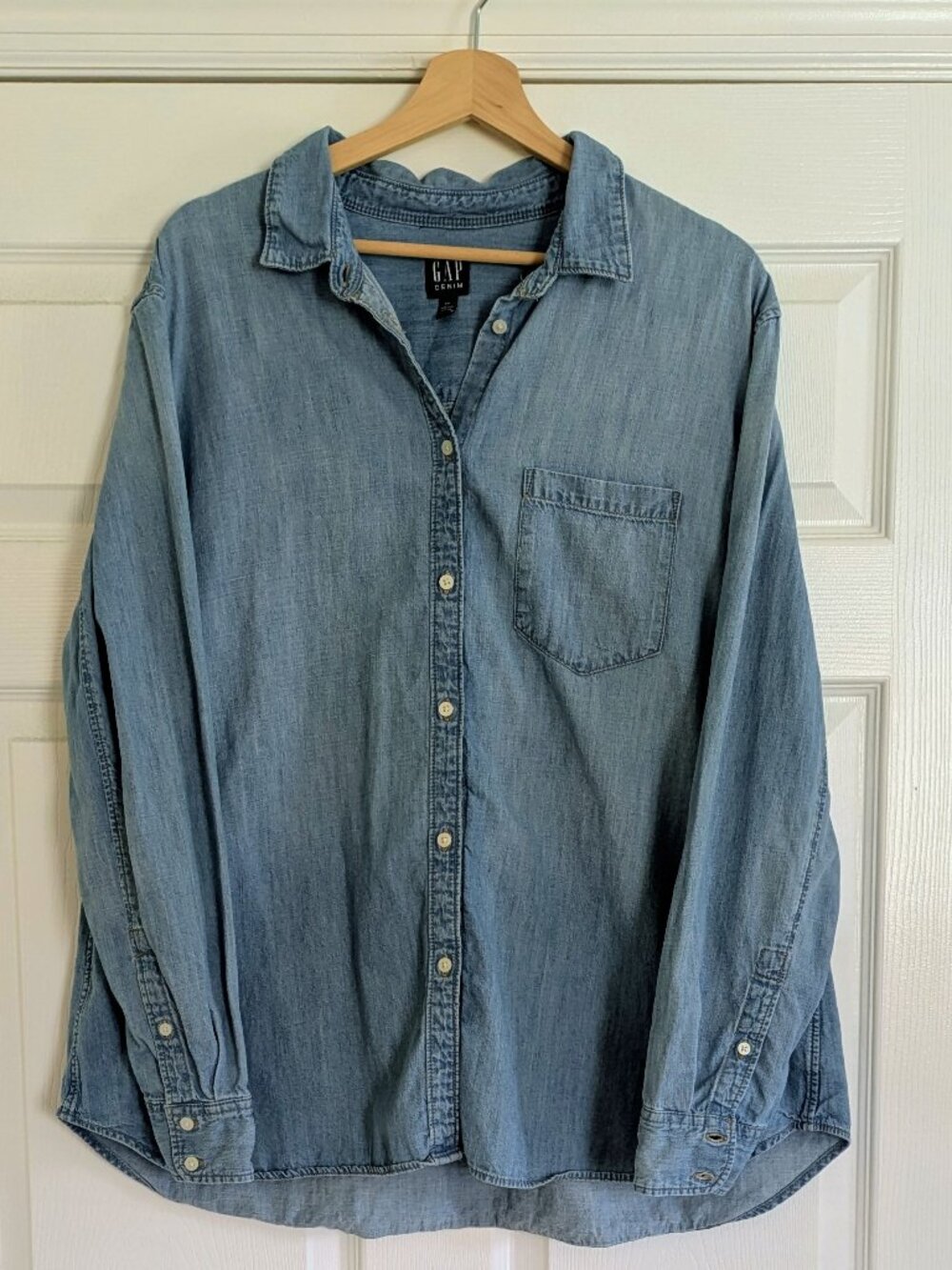 GAP Organic Cotton Denim Classic Shirt - XL